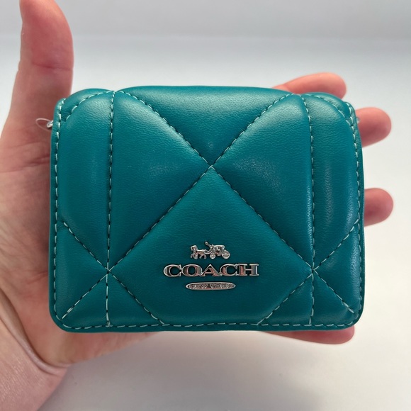 Coach Mini Wallet On A Chain With Puffy Diamond Quilting - Picture 3 of 7